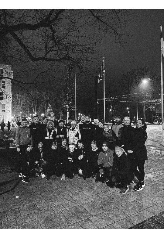 Беговая группа "ЙЫХВИ СЁРК" x ПОЛУМАРАФОН